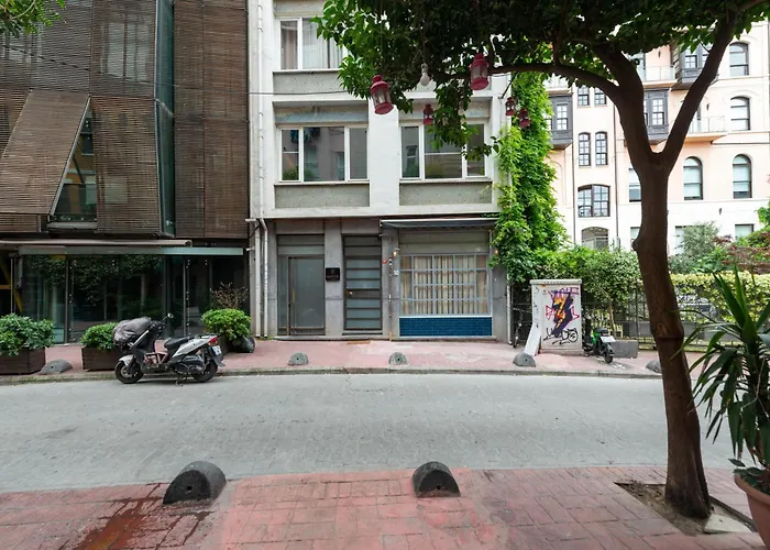 Mayer Tatarbey アパートホテル 3*