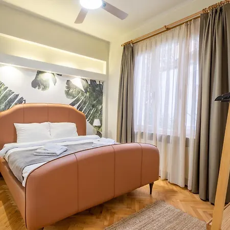 Ξενοδοχείο με διαμερίσματα Mayer Tatarbey 3*