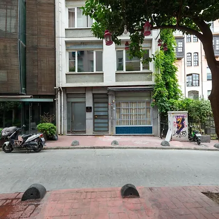 Mayer Tatarbey Ξενοδοχείο με διαμερίσματα 3*